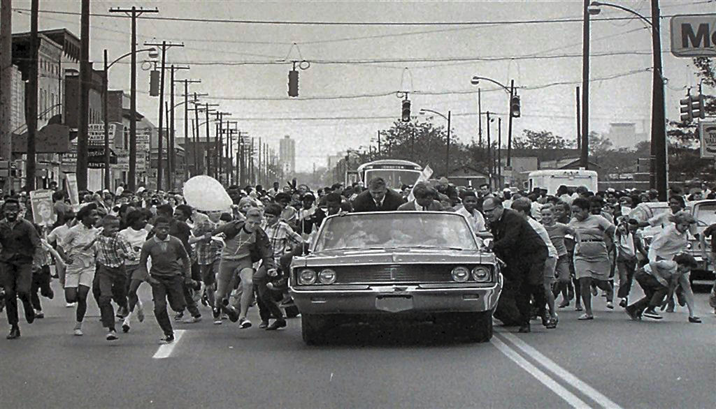 RFK motorcade, Gary, Indiana, May 1968